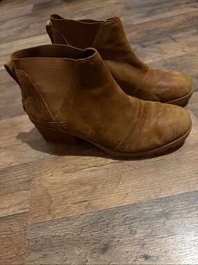 Sorel Tan Suede Chelsea Ankle Booties